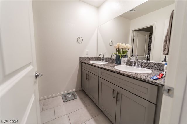 7711 Duran Harbor Lane, North Las Vegas, NV 89084