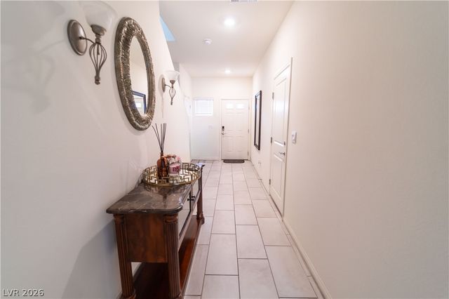 7711 Duran Harbor Lane, North Las Vegas, NV 89084