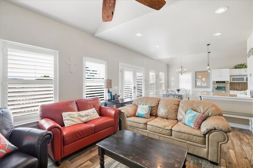 634 Dolphin Cir, Port Aransas, TX 78373 — photo 5