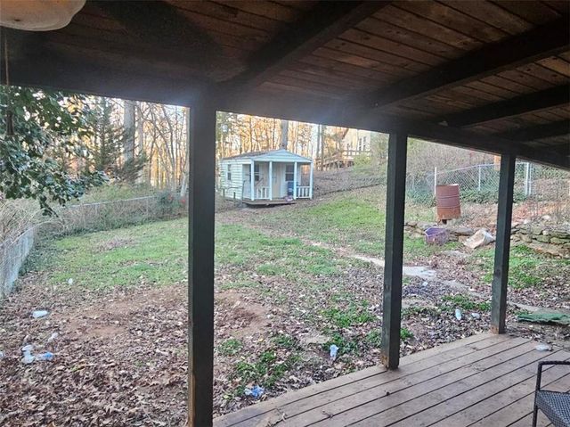 105 Memphis Lane, Hartwell, GA 30643