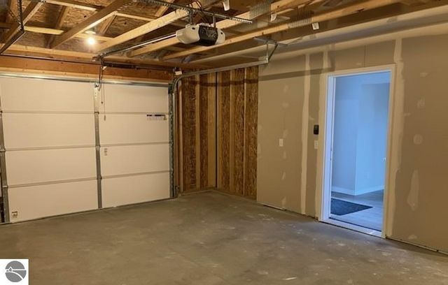 2715 Sawyer Road, Traverse City, MI 49685