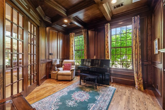 5308 Del Roy Drive, Dallas, TX 75229