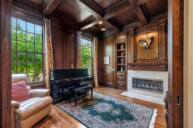 5308 Del Roy Drive, Dallas, TX 75229