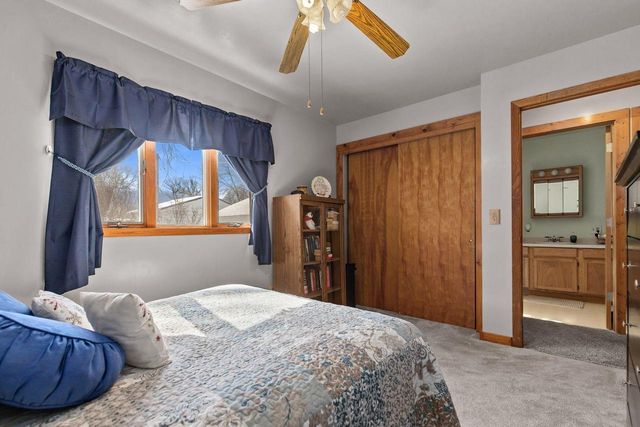 563 CLARK STREET, Manawa, WI 54949