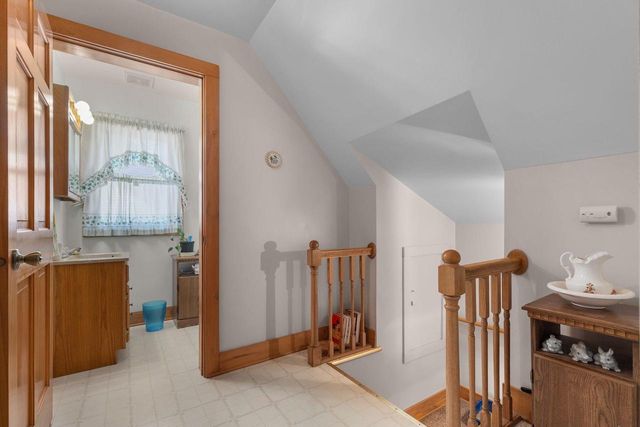 563 CLARK STREET, Manawa, WI 54949