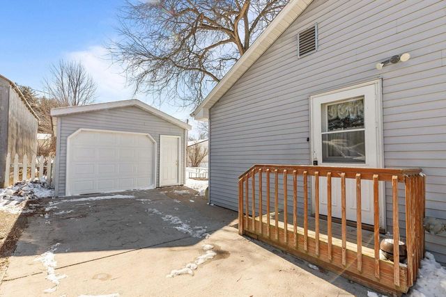 563 CLARK STREET, Manawa, WI 54949