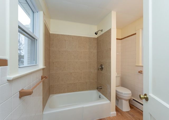 8 Laurel Street, Derry, NH 03038