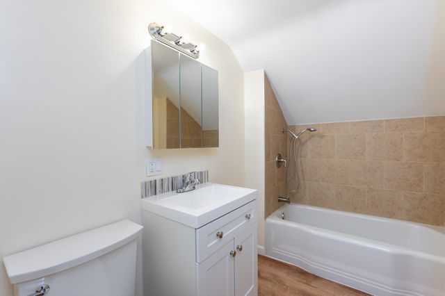 8 Laurel Street, Derry, NH 03038