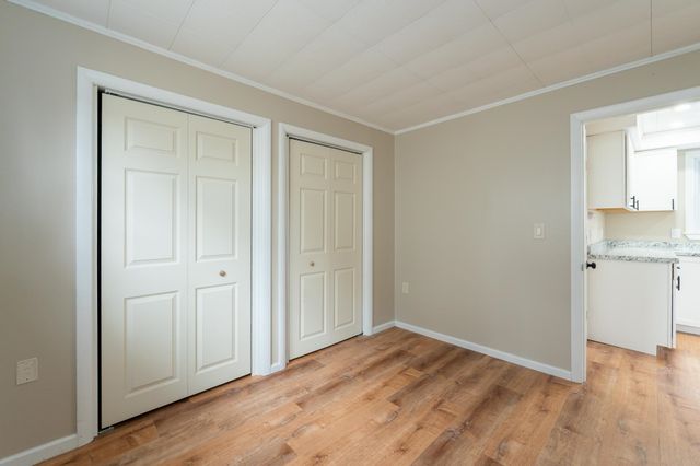 8 Laurel Street, Derry, NH 03038