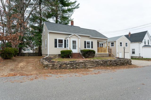 8 Laurel Street, Derry, NH 03038