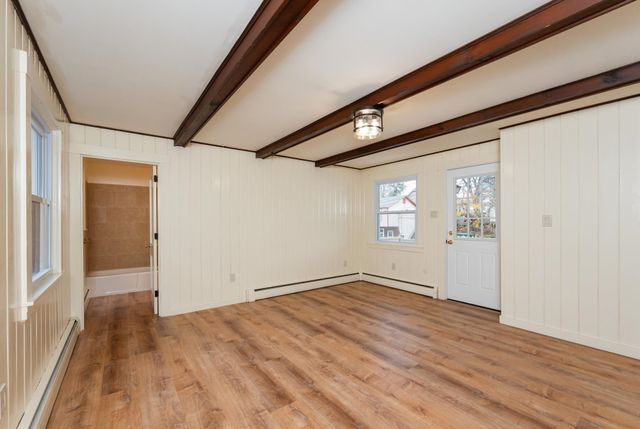 8 Laurel Street, Derry, NH 03038