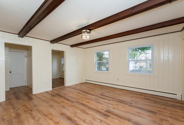 8 Laurel Street, Derry, NH 03038