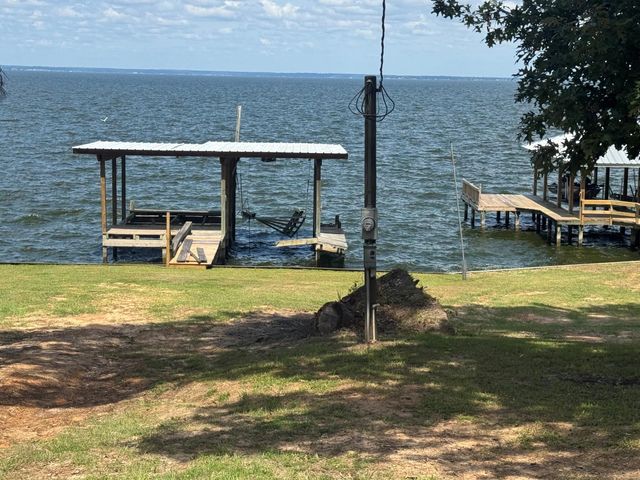 175 Sam Houston Loop, Point Blank, TX 77364