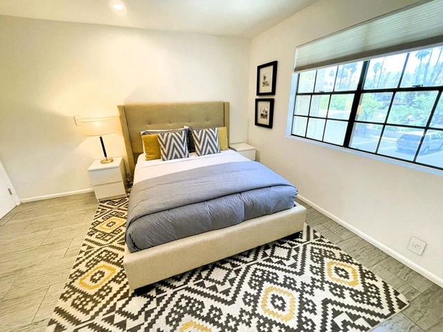 5300 E Waverly Drive K14, Palm Springs, CA 92264