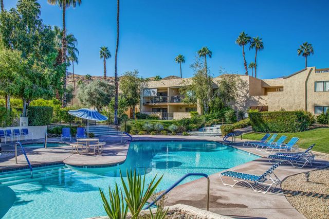 5300 E Waverly Drive K14, Palm Springs, CA 92264