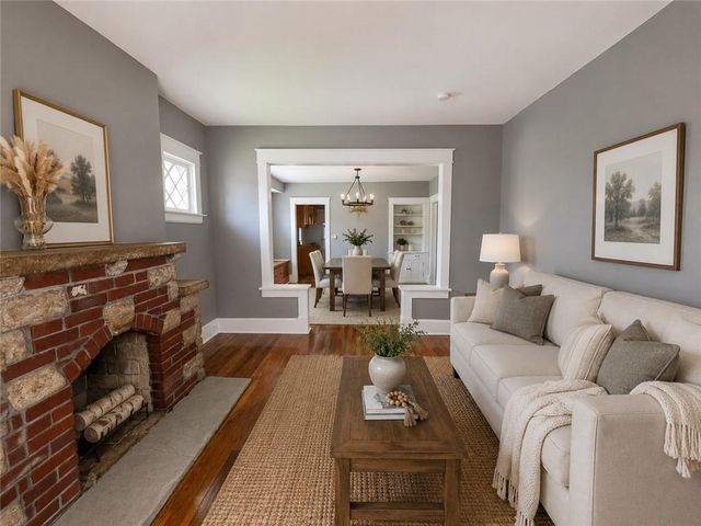 628 S Ash Avenue, Independence, MO 64053
