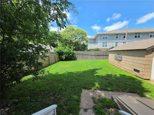 628 S Ash Avenue, Independence, MO 64053