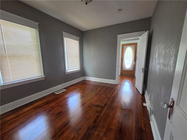 628 S Ash Avenue, Independence, MO 64053