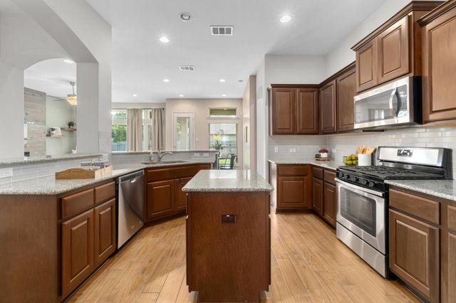 212 Blue Spruce WAY, Round Rock, TX 78664