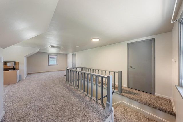 1406 S RIDGE ROAD, Green Bay, WI 54304