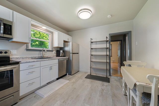 1406 S RIDGE ROAD, Green Bay, WI 54304