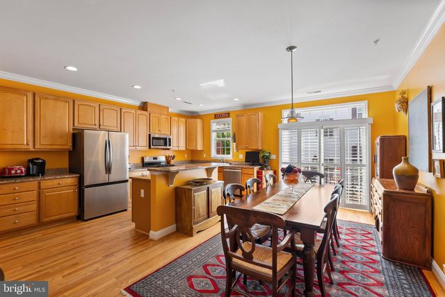 825 MCHENRY ST, Baltimore, MD 21230