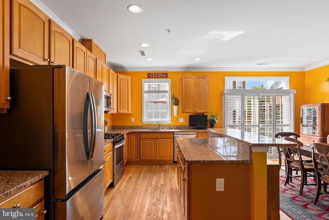825 MCHENRY ST, Baltimore, MD 21230