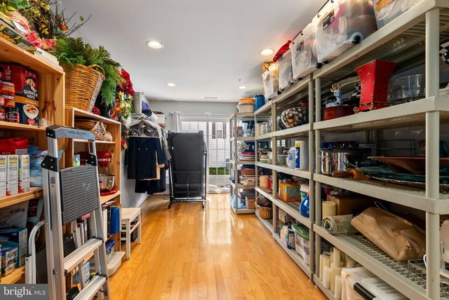 825 MCHENRY ST, Baltimore, MD 21230