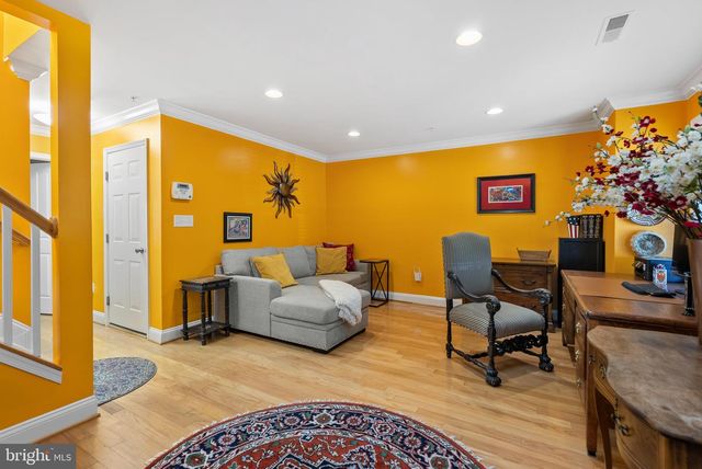 825 MCHENRY ST, Baltimore, MD 21230