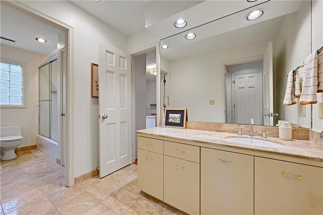 10169 Mackey Street, Overland Park, KS 66212