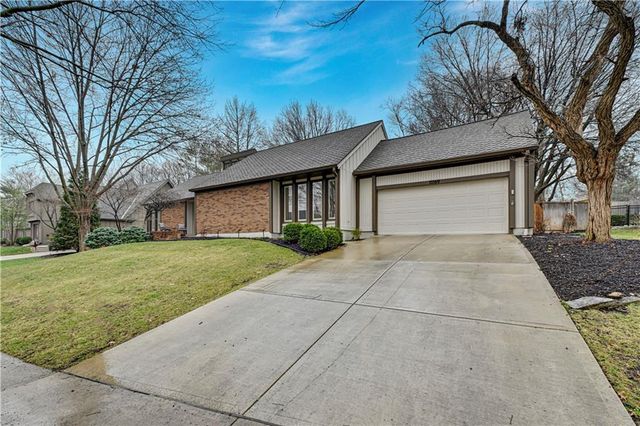 10169 Mackey Street, Overland Park, KS 66212