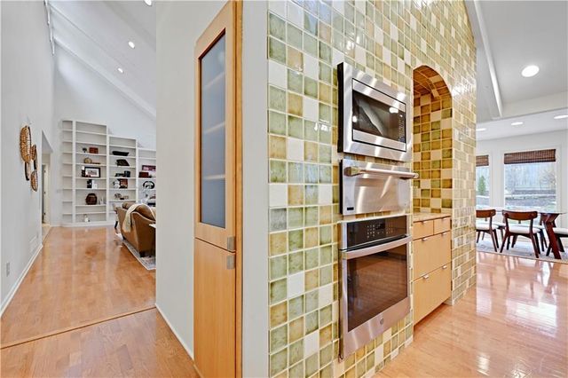 10169 Mackey Street, Overland Park, KS 66212