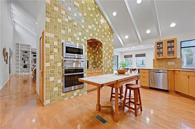 10169 Mackey Street, Overland Park, KS 66212