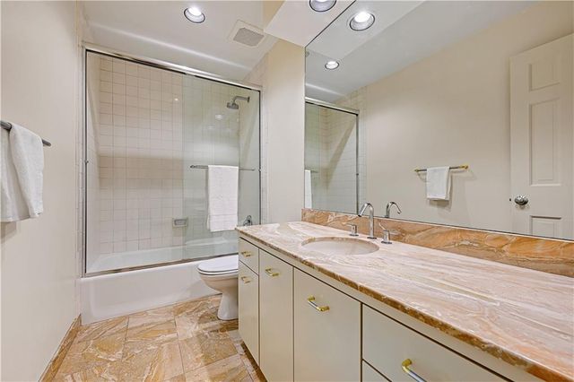 10169 Mackey Street, Overland Park, KS 66212