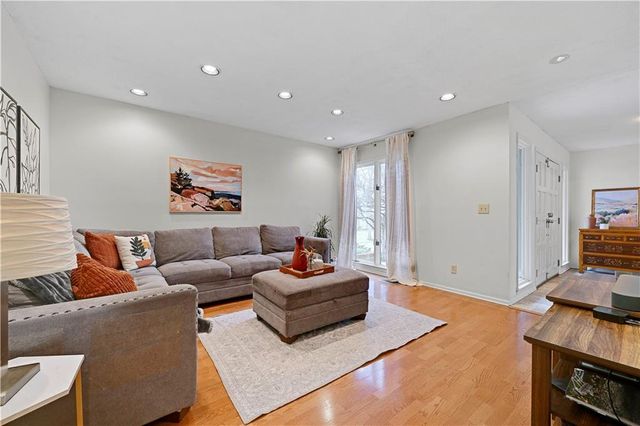 10169 Mackey Street, Overland Park, KS 66212