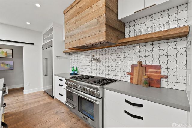 1571 37th Avenue, San Francisco, CA 94122