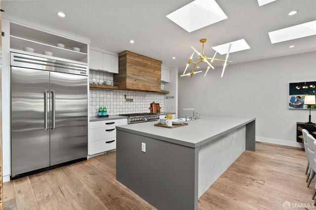 1571 37th Avenue, San Francisco, CA 94122