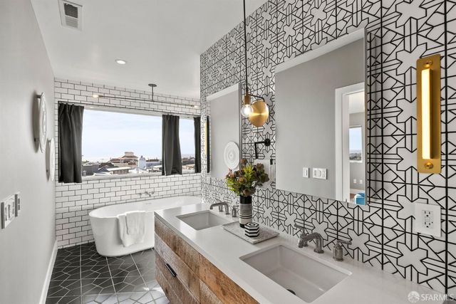 1571 37th Avenue, San Francisco, CA 94122