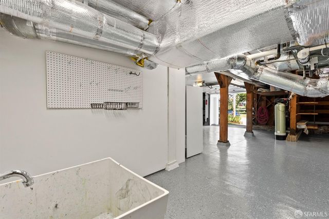 1571 37th Avenue, San Francisco, CA 94122