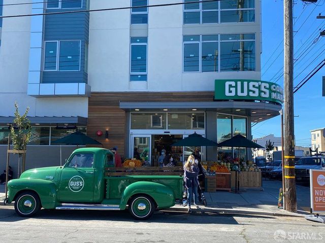 1571 37th Avenue, San Francisco, CA 94122