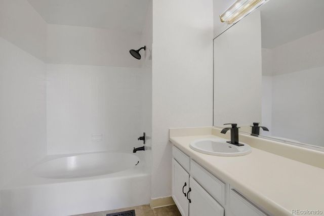 5779 S Jericho Way, Centennial, CO 80015