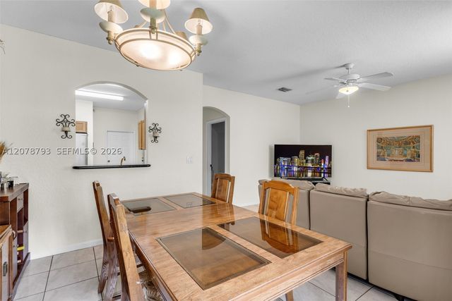 10588 NW 56th Dr, Coral Springs, FL 33076