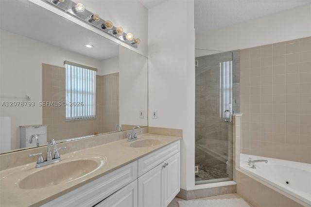 10588 NW 56th Dr, Coral Springs, FL 33076