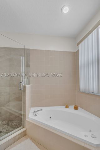 10588 NW 56th Dr, Coral Springs, FL 33076