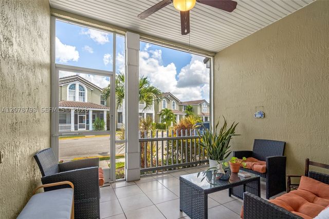 10588 NW 56th Dr, Coral Springs, FL 33076