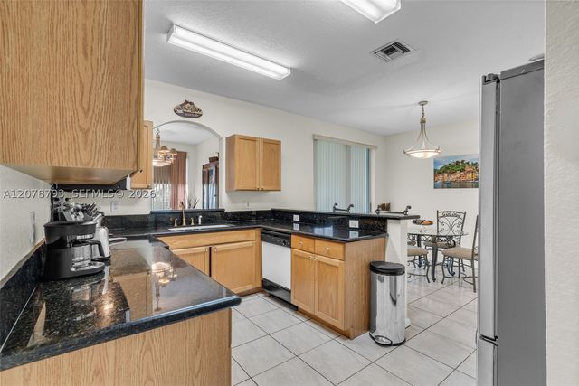 10588 NW 56th Dr, Coral Springs, FL 33076