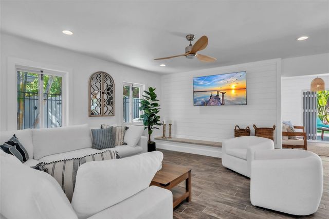 155 CRESCENT DRIVE, Anna Maria, FL 34216