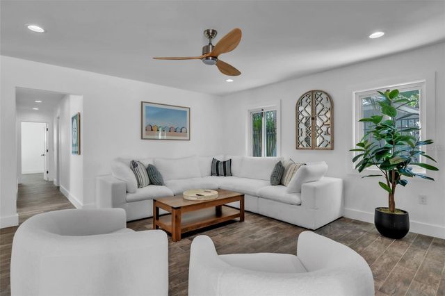 155 CRESCENT DRIVE, Anna Maria, FL 34216