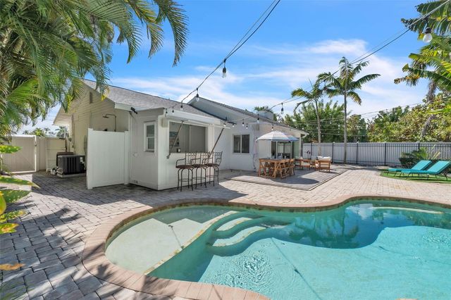 155 CRESCENT DRIVE, Anna Maria, FL 34216