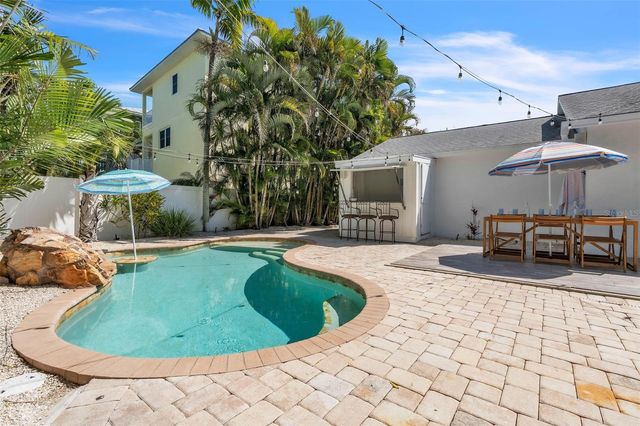 155 CRESCENT DRIVE, Anna Maria, FL 34216